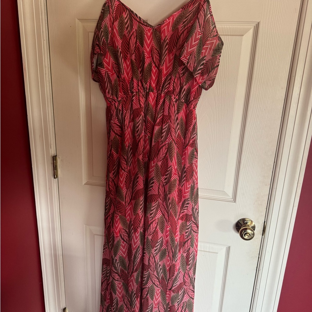 Charming Charlie Coral maxi sundress perfect for beach or music festival! - Picture 5 of 8